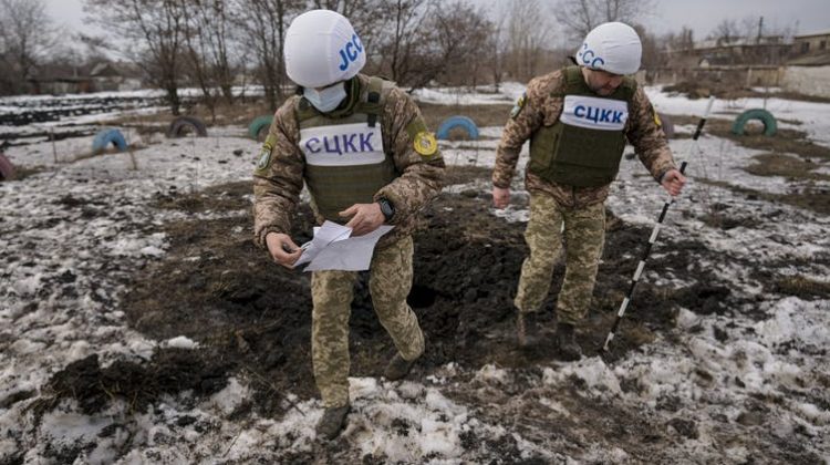 The Russian and Ukrainian governments both blamed forces aligned with the other for mortar fire in eastern Ukraine and for using the accusations as justification for increased aggression.